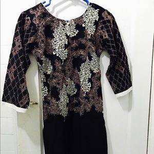 Black shirt